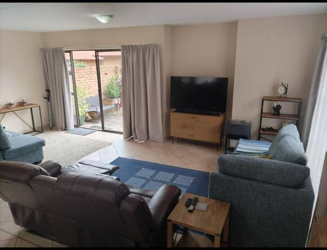 3 BEDROOM PROPERTY TO RENT IN HAZELDEAN